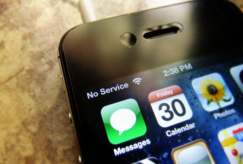 FCC Asks Mobile Signal Booster Users to Power Them Down