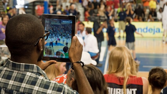 Improved Camera For The iPad 5 & iPad Mini 2