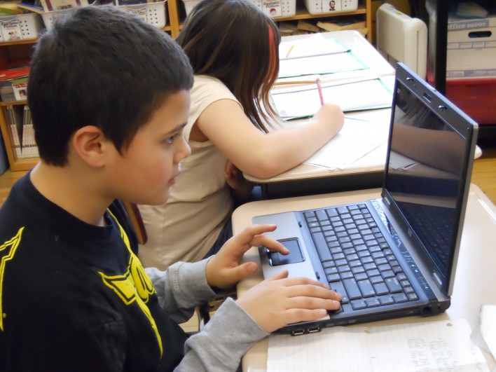 Kids Are Healthier When Parents Limit Their Screen Time