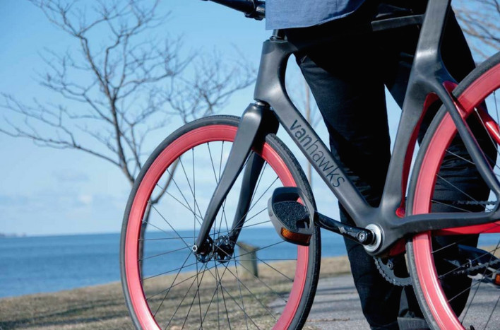 Vanhawks Valour: The Smart Bike