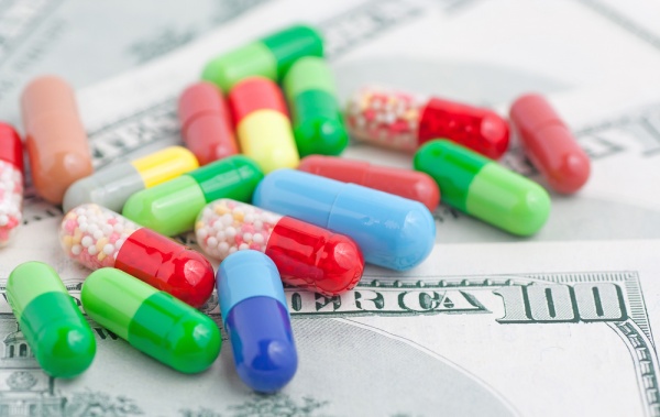 FDA Encouraging Pharmaceutical Firms To Tweet About Drug Side Effects