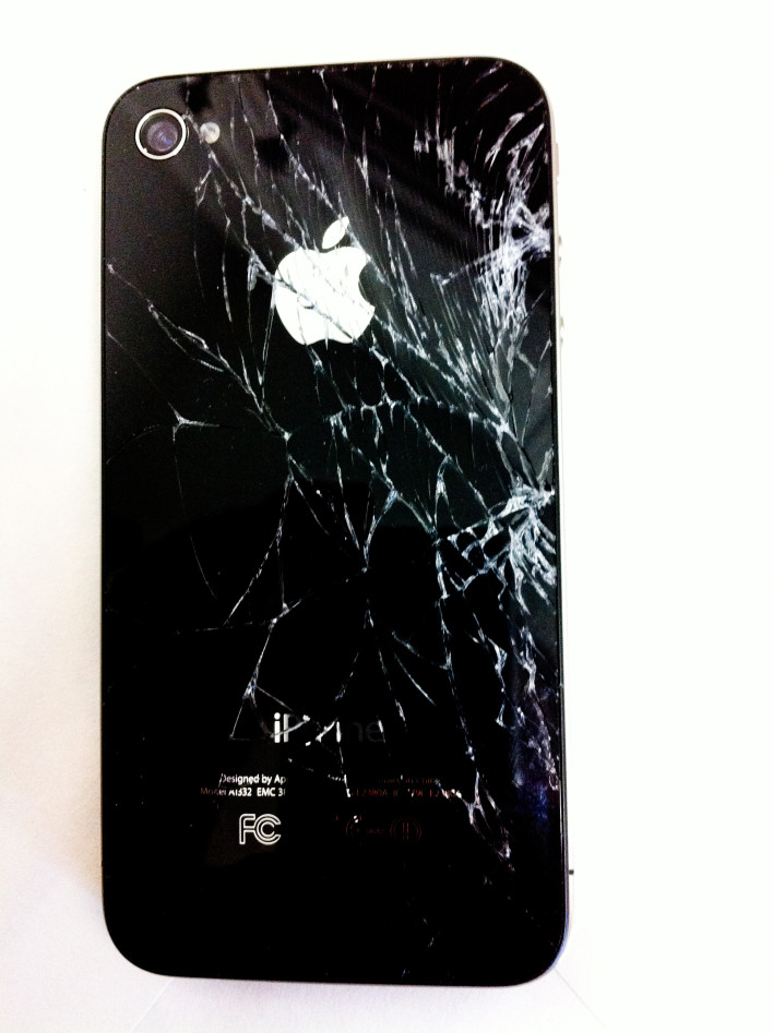 Study Shows That Half Of Us Use Damaged Phones