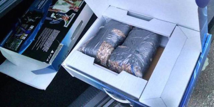Man Buys PS4 At Walmart & Gets A Box Of Rocks