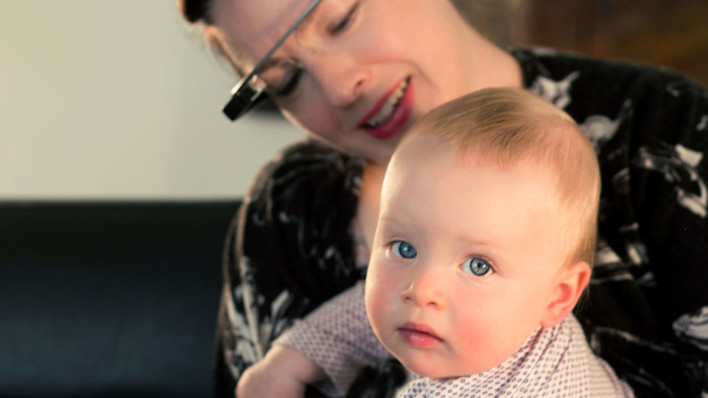 New Mothers Use Google Glass To Help Monitor Babies