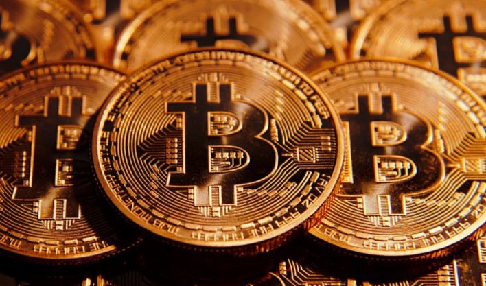 Bitcoin Hits $1000 For First Time In Three Years