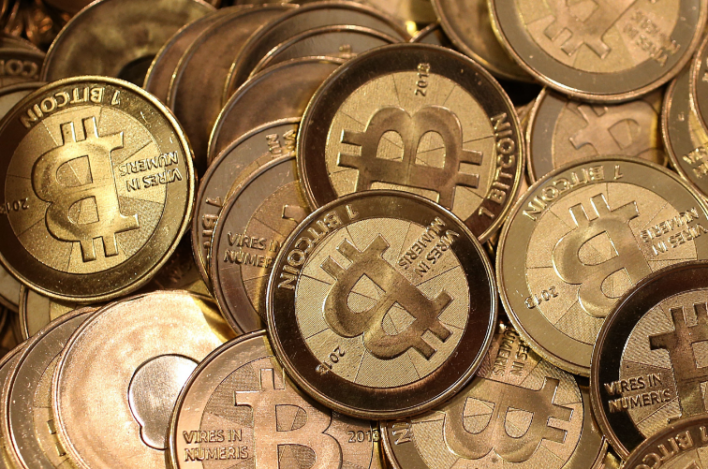 Bitcoin Price Surges To $1800 Record High
